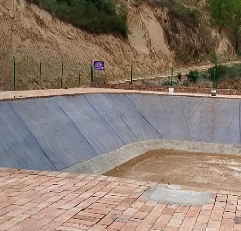 鱼塘护坡水泥毯